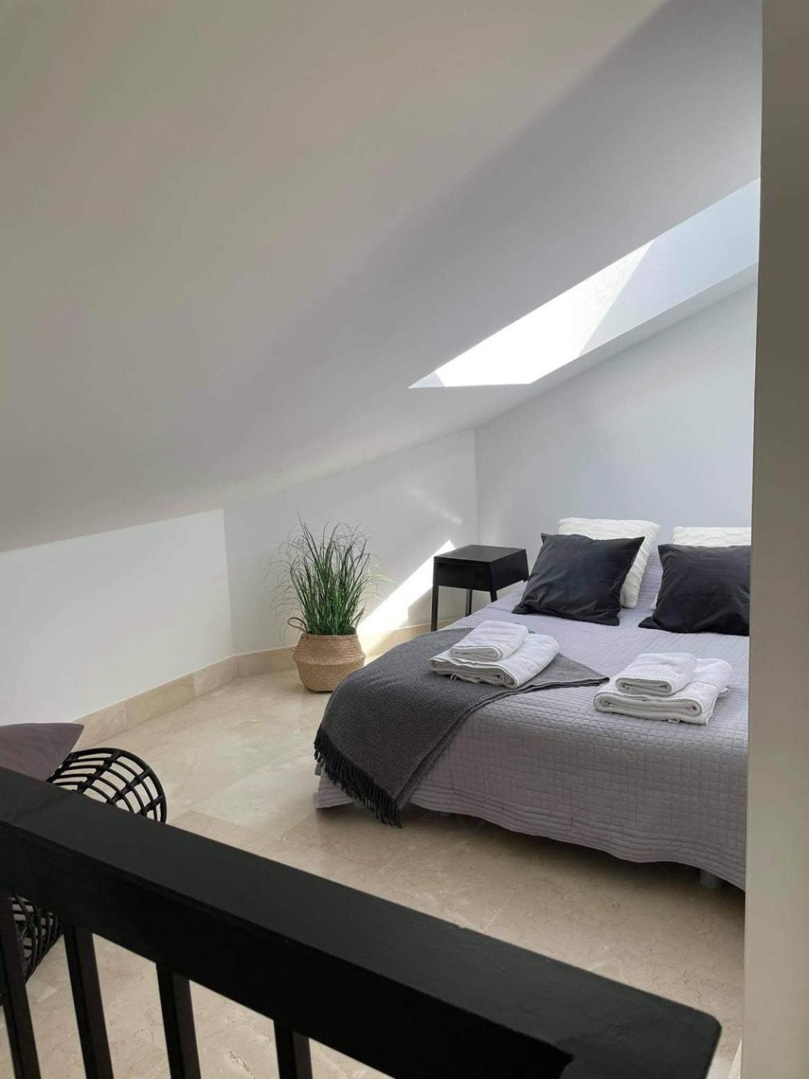 Penthouse With Sea Views In Marbella Apartment Bagian luar foto